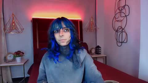 Snapshot of luxiel_ chatting on 05-27-26, 01:57 Luxiel 3 online show from 05-27-26, 01:57