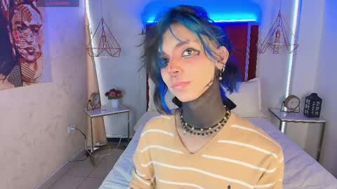 Snapshot of luxiel_ chatting on 06-01-26, 09:27 Luxiel 3 online show from 06-01-26, 09:27