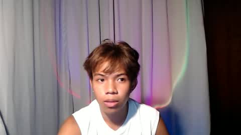 Snapshot of luxirfy_xx chatting on 05-23-26, 07:18 luxirfy online show from 05-23-26, 07:18