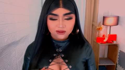 Sasha Blaire online show from 10-29-25, 10:50