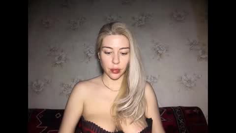 LuxSonyaStar online show from 05-01-26, 08:13