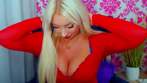 Snapshot of luxuriaaa chatting on 01-15-25, 08:48 Luxuriaa online show from 01-15-25, 08:48