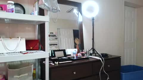 luxuriousbunny online show from 08-08-26, 02:41
