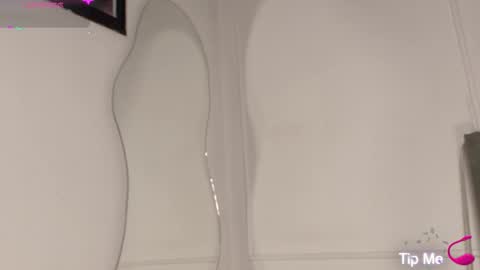 Snapshot of luxuryheaven chatting on 02-16-26, 10:17 Tommy and Polly online show from 02-16-26, 10:17