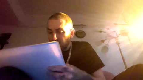 Luxxx online show from 04-06-26, 06:09