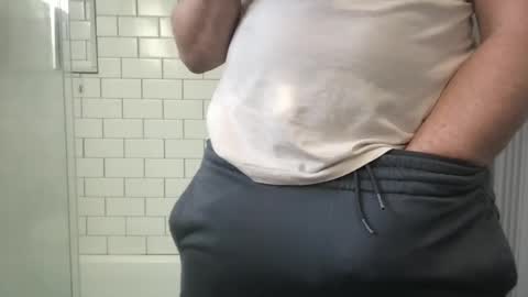 lvguynextdoor440656 online show from 11-02-25, 07:49