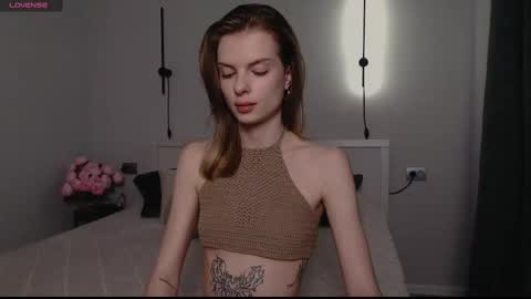 Snapshot of ly_lydia chatting on 02-19-25, 03:50 ly lydia online show from 02-19-25, 03:50