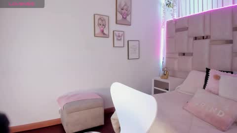 Snapshot of lya_brown chatting on 12-01-25, 12:21 lya_brown online show from 12-01-25, 12:21