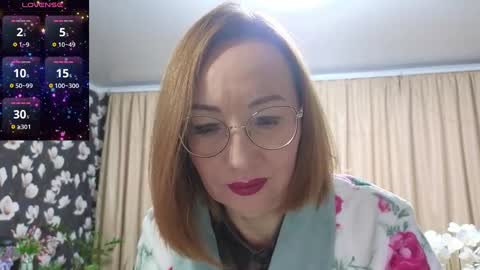 Snapshot of lyboff72 chatting on 12-15-24, 04:07 lybava online show from 12-15-24, 04:07