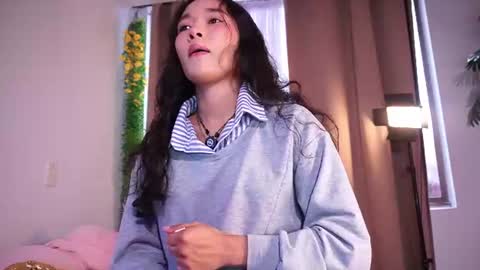 Snapshot of lyhana_lee chatting on 06-19-26, 07:06 Lyhana Lee online show from 06-19-26, 07:06