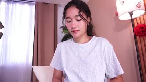Snapshot of lyhana_lee chatting on 06-26-26, 01:37 Lyhana Lee online show from 06-26-26, 01:37