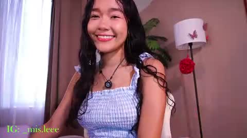 Snapshot of lyhana_lee chatting on 07-19-26, 02:54 Lyhana Lee online show from 07-19-26, 02:54