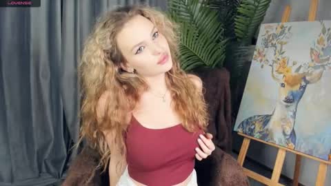 Snapshot of lykava chatting on 11-10-25, 02:16 simply Eliza online show from 11-10-25, 02:16