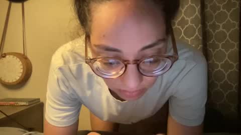 Snapshot of lylajades chatting on 02-06-25, 05:14 Olivia online show from 02-06-25, 05:14