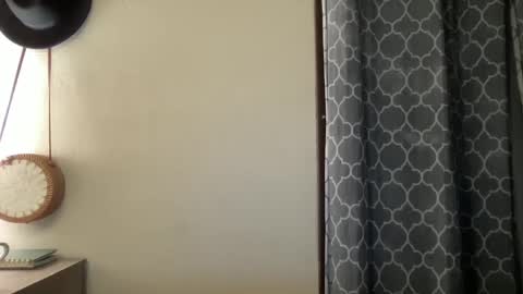 Snapshot of lylajades chatting on 02-09-25, 11:04 Olivia online show from 02-09-25, 11:04