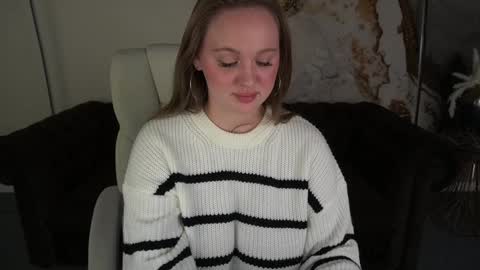 Snapshot of lylanimfa chatting on 12-11-24, 07:25 lylanimfa online show from 12-11-24, 07:25