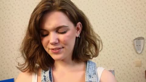 Snapshot of lyle_art chatting on 12-02-24, 06:52 hi im Lyle online show from 12-02-24, 06:52