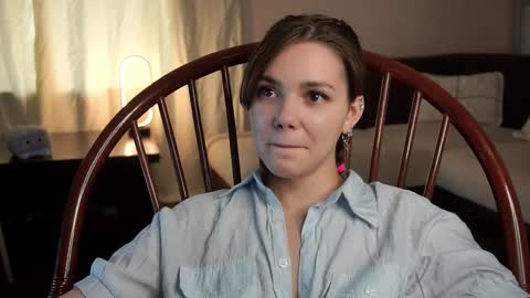 Snapshot of lyle_art chatting on 02-26-25, 09:32 hi im Lyle online show from 02-26-25, 09:32