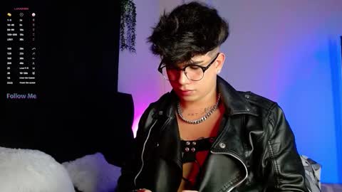 Lyle Bennett Freelance Model online show from 10-28-25, 10:19