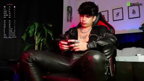 Lyle Bennett Freelance Model online show from 02-09-26, 12:20