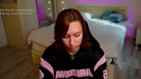 Snapshot of lylianrosse chatting on 10-26-25, 07:03 Lylian online show from 10-26-25, 07:03