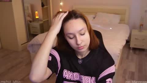 Snapshot of lylianrosse chatting on 11-03-25, 07:09 Lylian online show from 11-03-25, 07:09