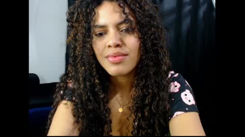 lylii_evans online show from 02-09-25, 03:32