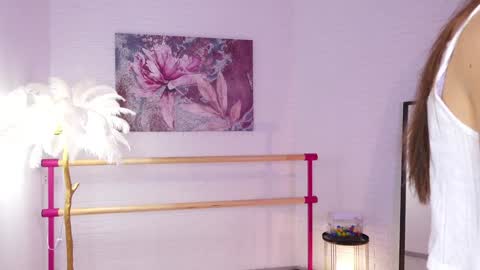 Lyly   online show from 01-13-25, 05:33