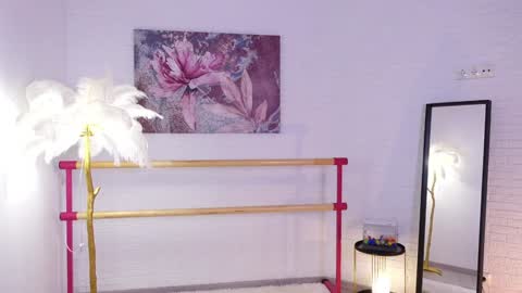 Lyly   online show from 02-08-25, 05:40