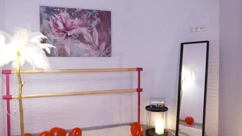 Lyly   online show from 02-10-25, 05:25