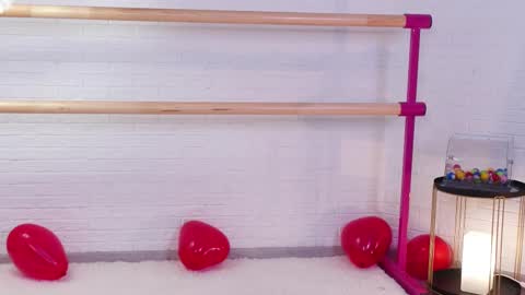 Lyly   online show from 02-16-25, 09:37