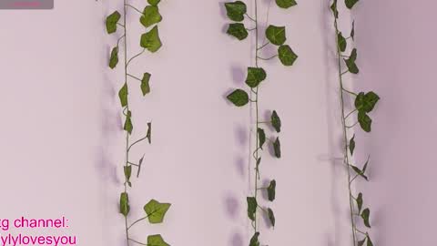 Lyly   online show from 10-06-25, 05:38