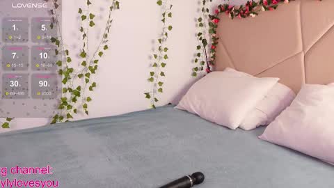 Lyly   online show from 10-07-25, 05:48