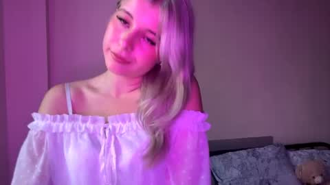 Luna online show from 08-07-26, 05:37