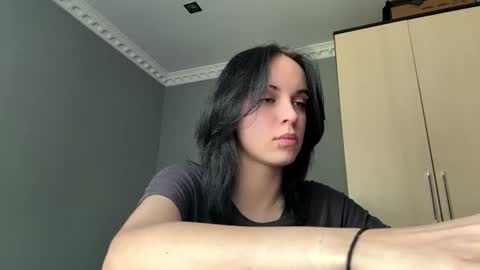 Eva online show from 06-12-26, 08:02
