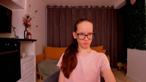 Sara online show from 01-27-25, 07:24