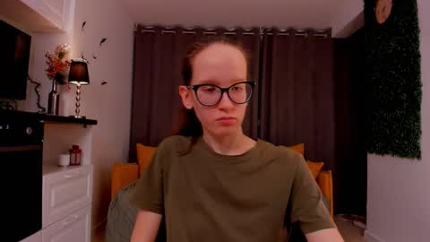 Sara online show from 02-23-25, 01:24