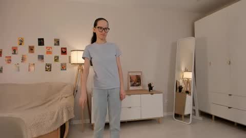 Sara online show from 03-12-25, 10:17