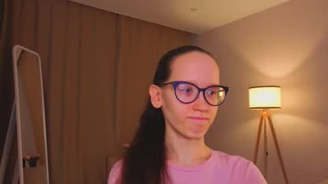 Sara online show from 02-26-26, 04:17