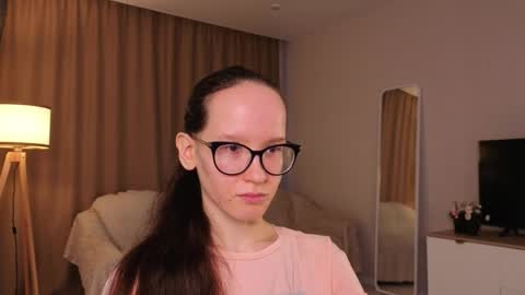 Sara online show from 05-11-26, 04:37