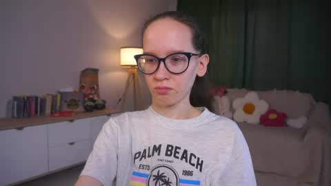 Sara online show from 07-19-26, 04:11