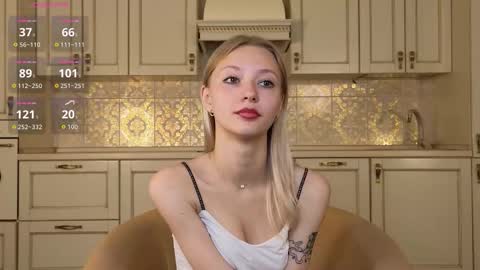 Hello there Im Eva3 Im new model here online show from 09-13-25, 03:34
