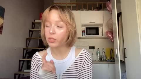 Snapshot of lynettehargroder chatting on 06-07-26, 06:50 Charley online show from 06-07-26, 06:50
