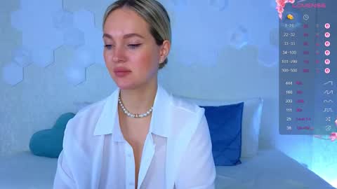 Lana online show from 09-27-25, 01:54