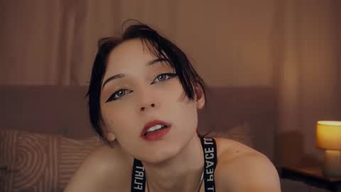 Snapshot of lynnabelow chatting on 02-17-25, 02:26 Elisabet but for you just Elie 4 online show from 02-17-25, 02:26