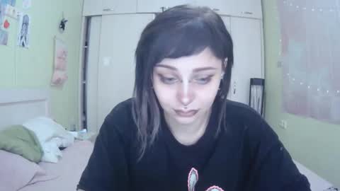 Kira online show from 10-09-25, 10:24