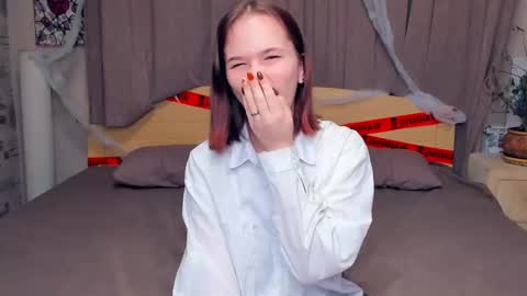 Cozy Lynns room online show from 11-21-25, 08:13