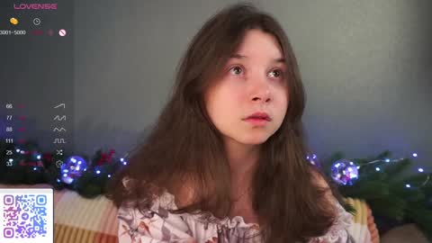 Snapshot of lynngroves chatting on 12-30-24, 04:20 Lola online show from 12-30-24, 04:20
