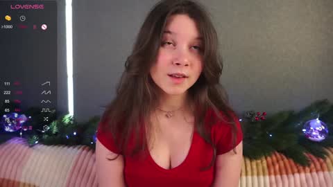 Snapshot of lynngroves chatting on 01-12-25, 07:32 Lola online show from 01-12-25, 07:32