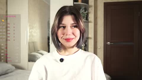 Snapshot of lynngroves chatting on 02-27-25, 07:44 Lola online show from 02-27-25, 07:44